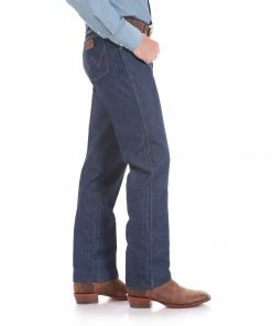 Wrangler Premium Performance Advanced Comfort Cowboy Cut® Regular Fit Jean
