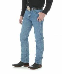 Wrangler Premium Performance Cowboy Cut Slim Jean Men's