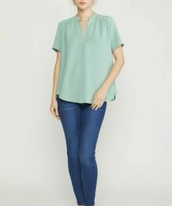 Entro Women's Short Sleeve Top