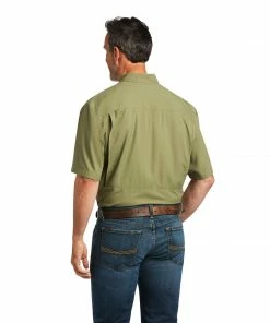 Short Sleeve Shirts Men's Ariat Venttek Outbound Classic Deep Lichen Green Short Sleeve Shirt